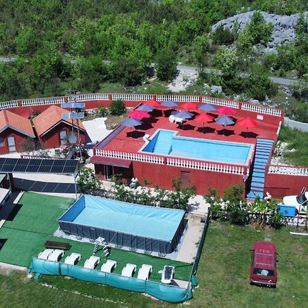 Red Apartman 2 Trebinje Eksteriør billede