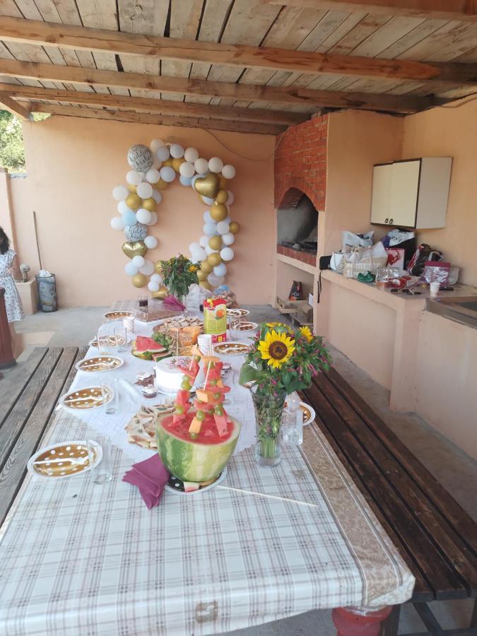 Red Apartman 2 Trebinje Eksteriør billede