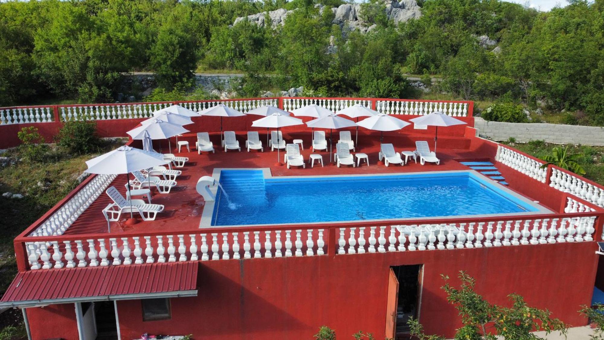 Red Apartman 2 Trebinje Eksteriør billede