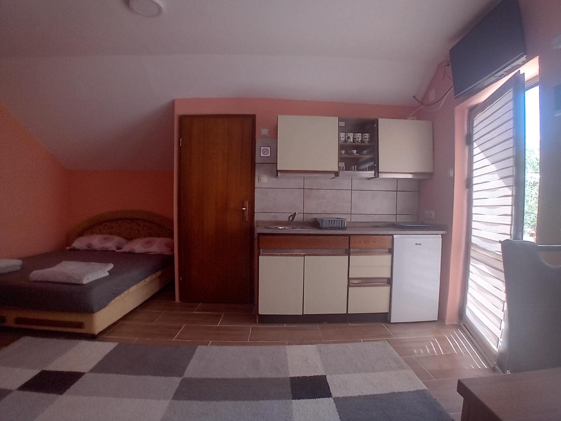 Red Apartman 2 Trebinje Eksteriør billede